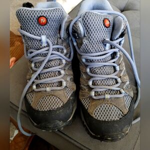 Women's Merrell hiking boots waterproof 6.5